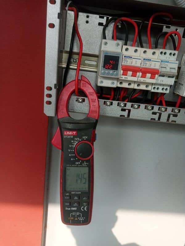 Clamp Meter 2