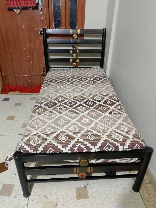 A single bed of iron 1