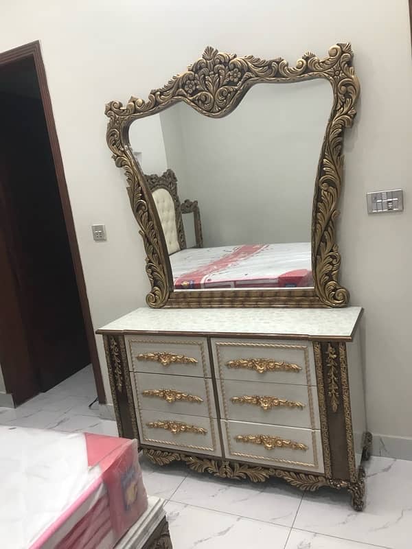 furniture condition 10/9 WhatsApp number 03264363944 1