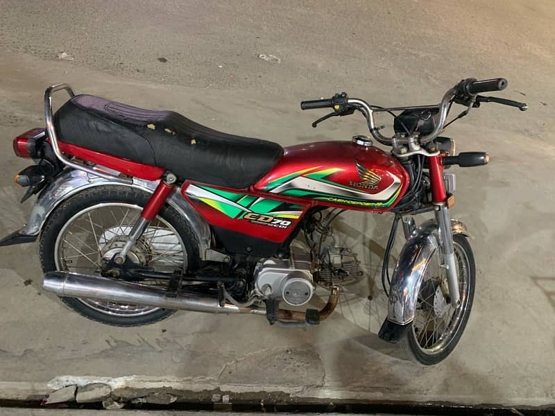 Honda CD-70 bike 0