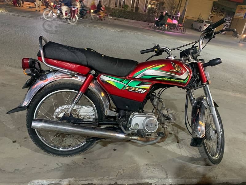 Honda CD-70 bike 1