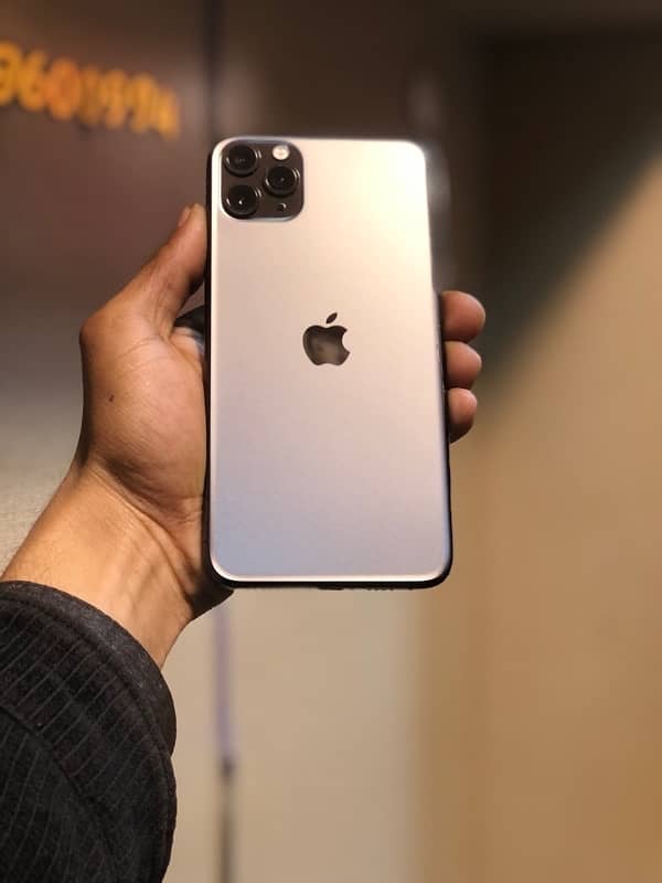 iphone 11promax 256gb 0