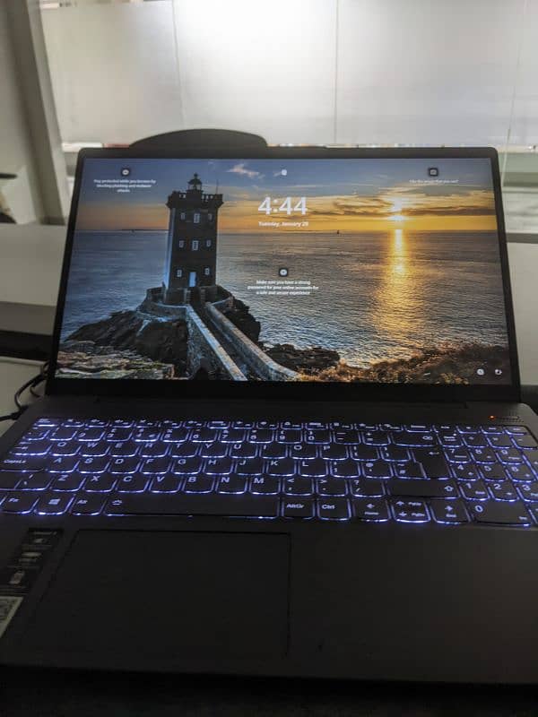 Lenovo IdeaPad 5 1