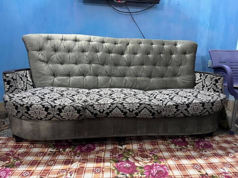 Seven seater sofa set 18 hazar 1