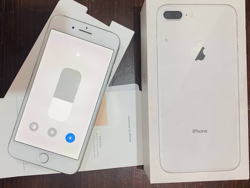 iPhone 8plus 64GB 0