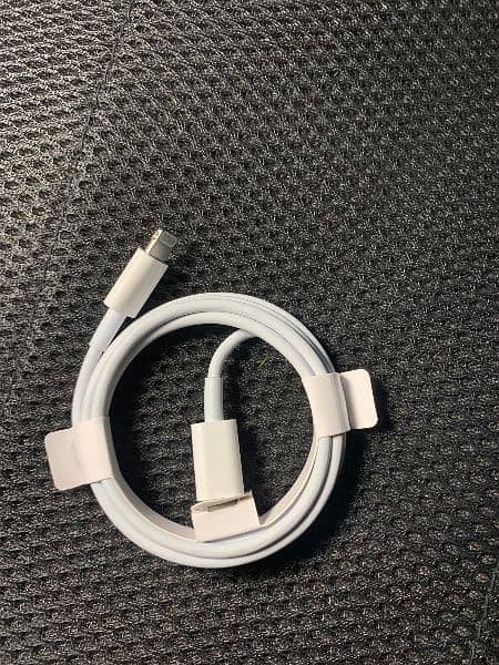 iPhone 100% Original Adapter & Cable 7