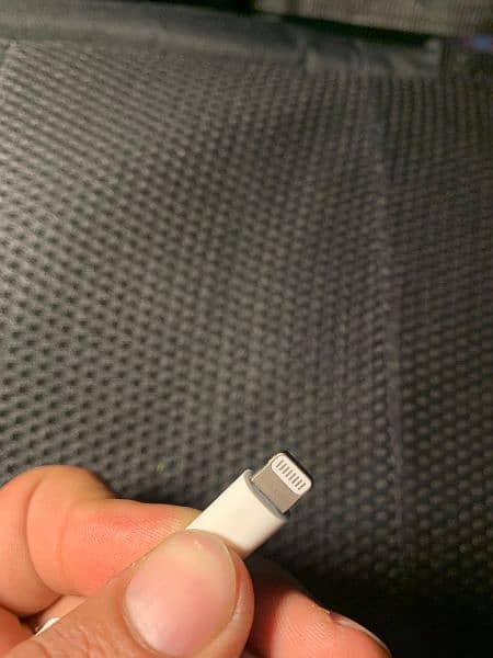 iPhone 100% Original Adapter & Cable 8