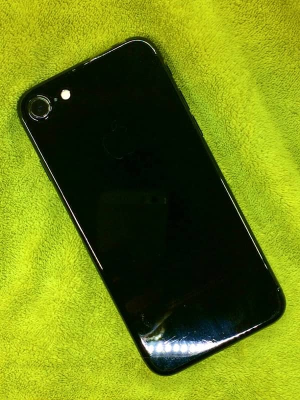 Brand New iPhone 7 128gb non PTa 1