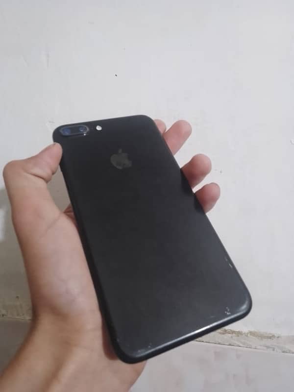 iphone 7plus pta urgent sale 03319369018 2