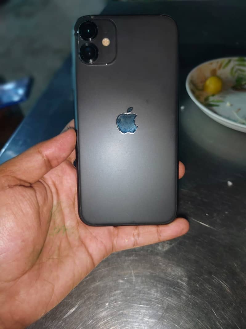 Apple iPhone 11 jv 4