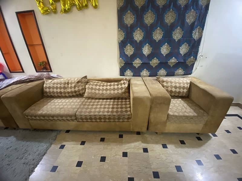 Sofa set totaly new of three piece 3