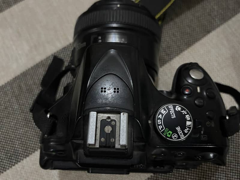 nikon d5200 with lens 6