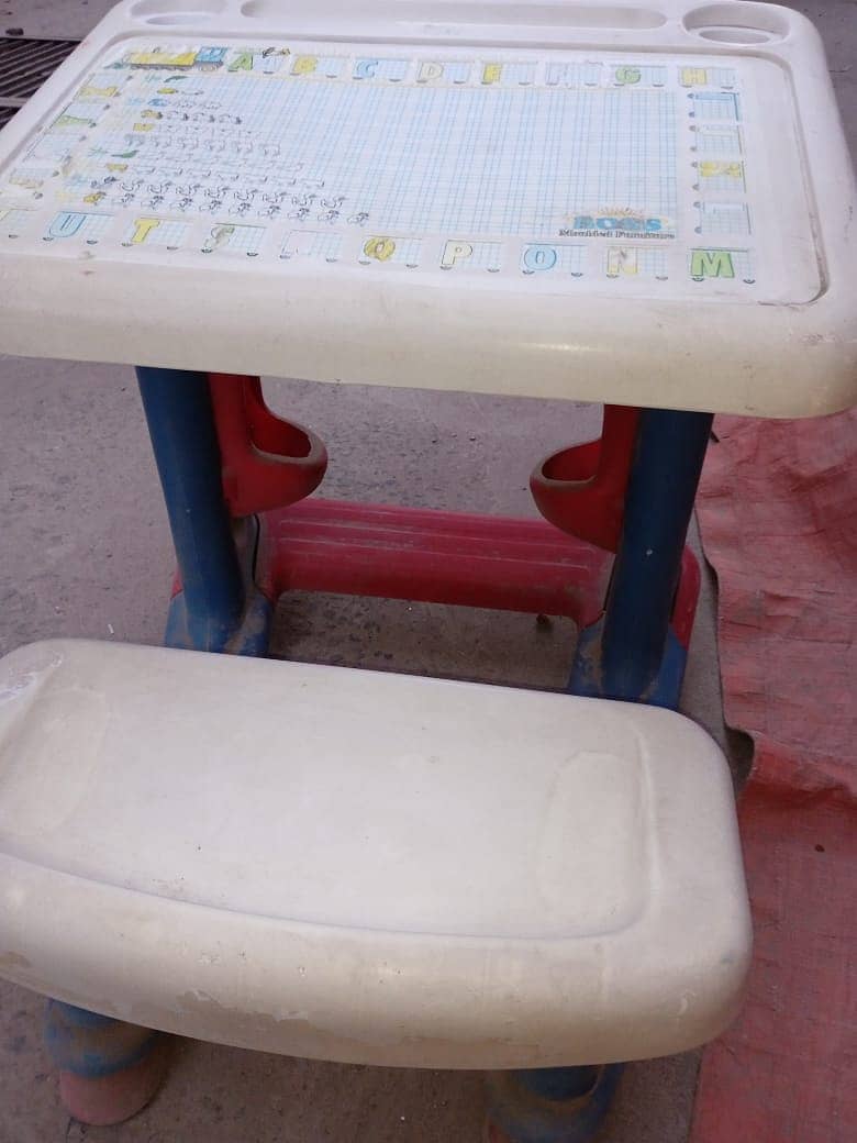 kids Study Table 4