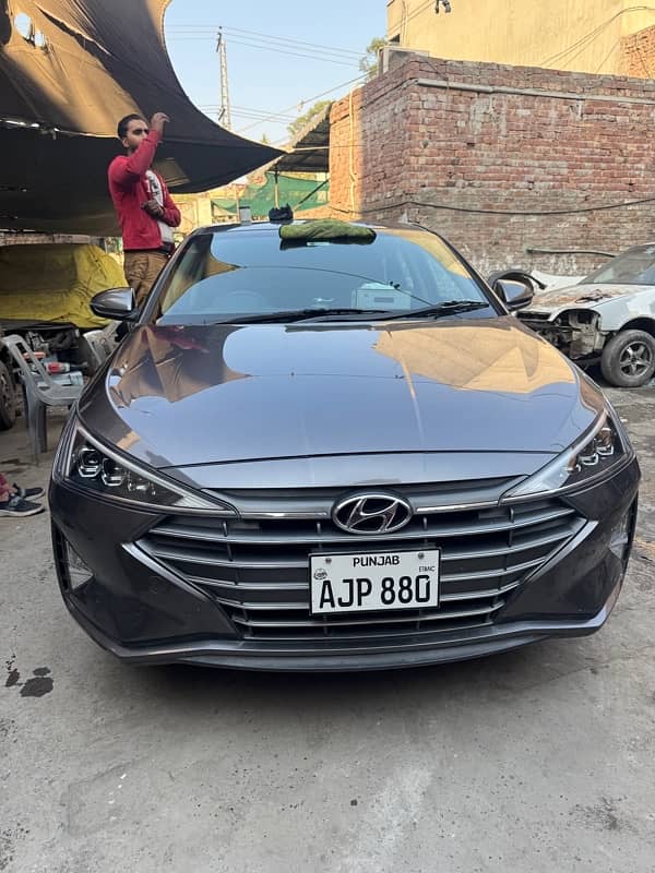 Hyundai Elantra 2.0 B2B Janiyan 19