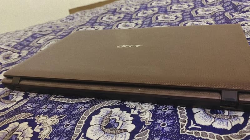 acer aspire 1