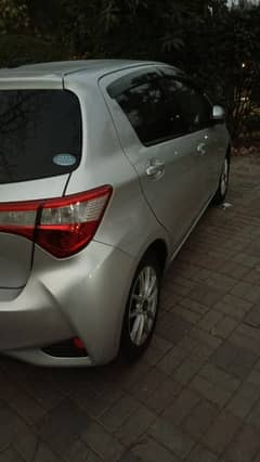 Toyota Vitz Total Genuine 4.5 Grade