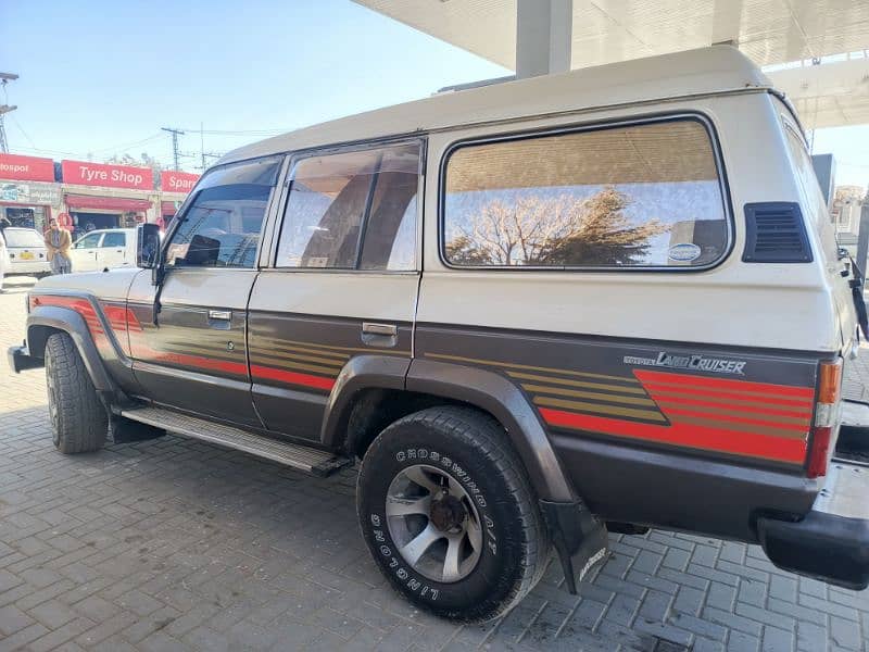 Toyota Land Cruiser VX 1989 7