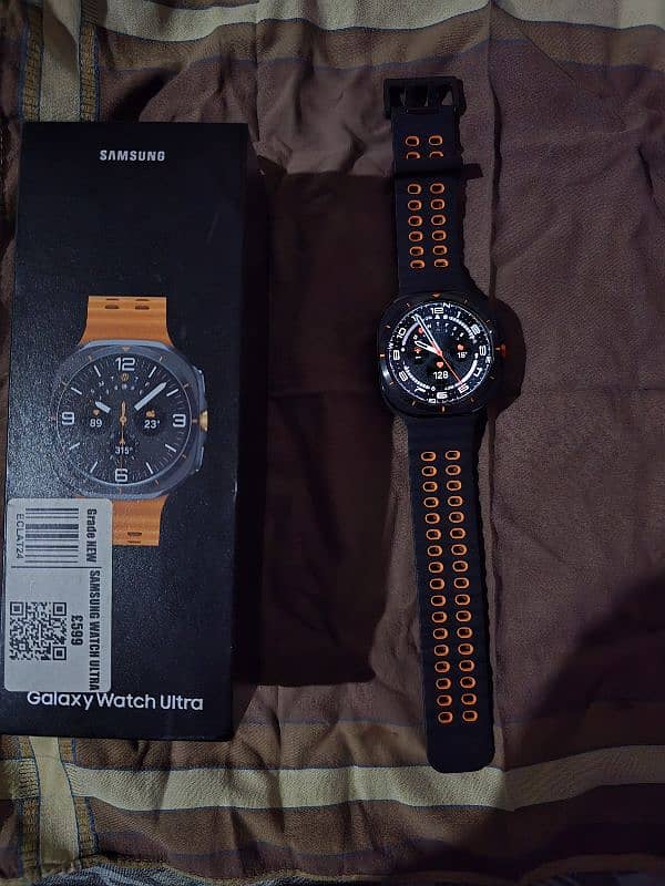 galaxy watch ultra titanium Grey with box and charger 10 days used 0