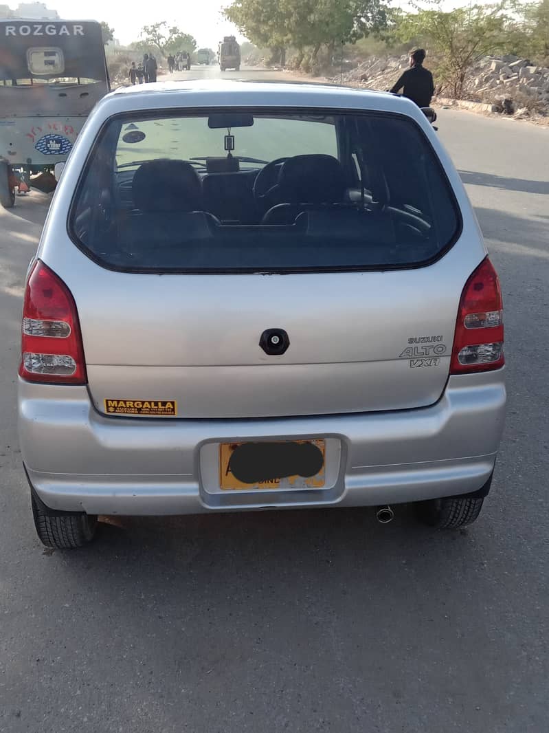 Suzuki Alto 2010 5