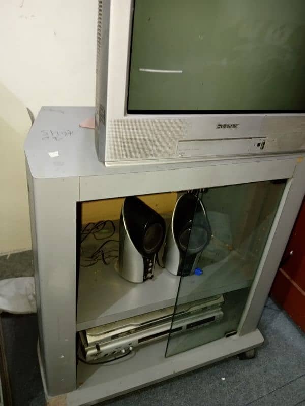 Sony TV with trolly 4