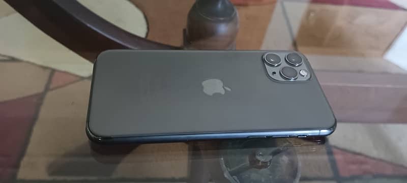 iphone 11pro 64gb 7