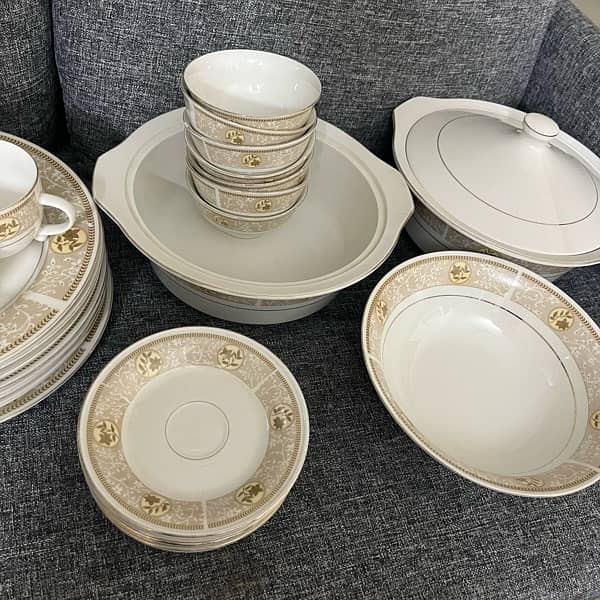 Dinner Set 3