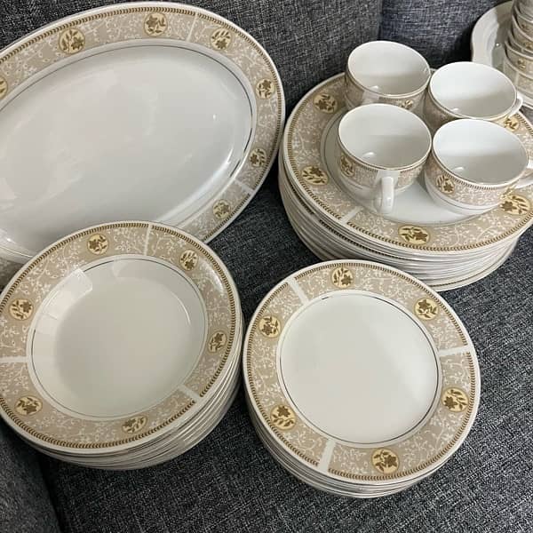 Dinner Set 7