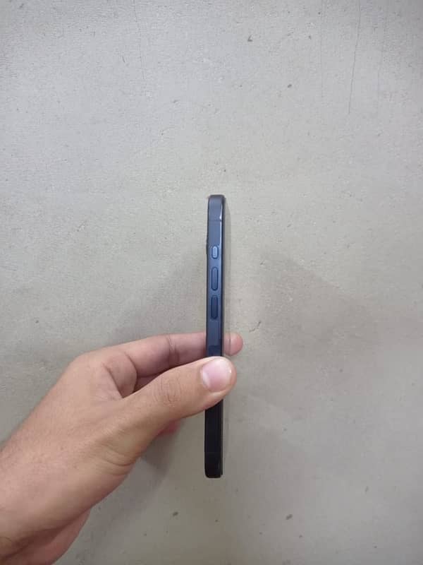 Iphone 15 Pro Non PTA 2