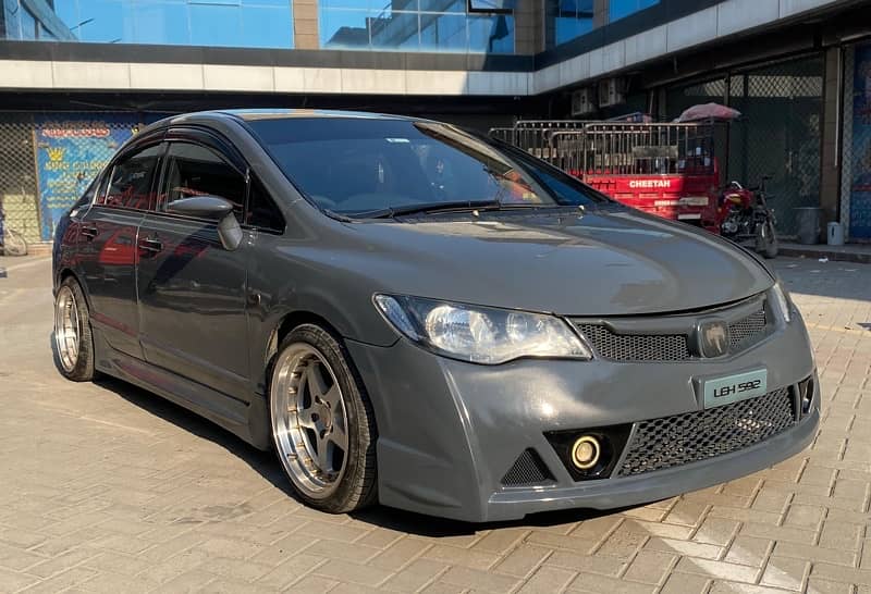 Honda Civic Reborn 1.8 Vti 1