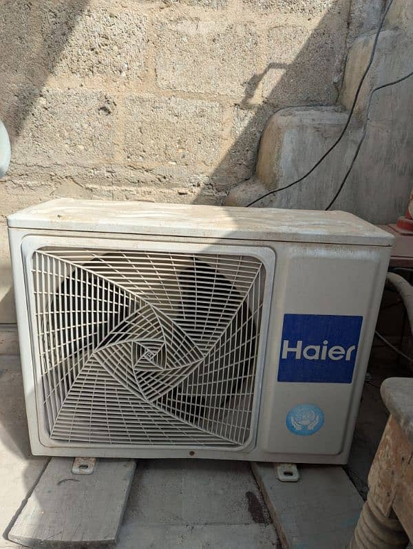 HAIER AC 1 TON 10