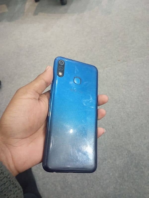 Infinix hot 8 lite 0