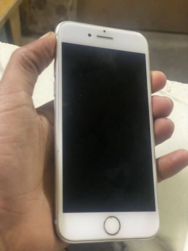 iphone 7.      exchange possible 8