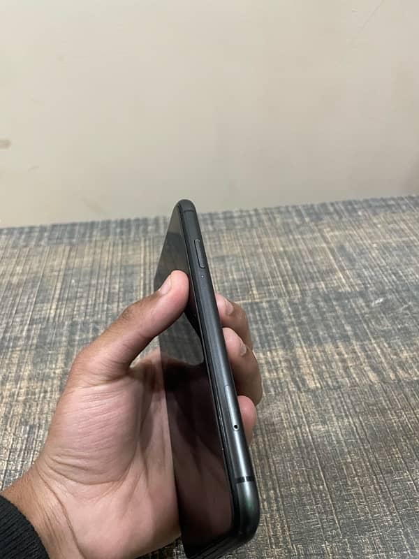 IPHONE 11 (JV) 6