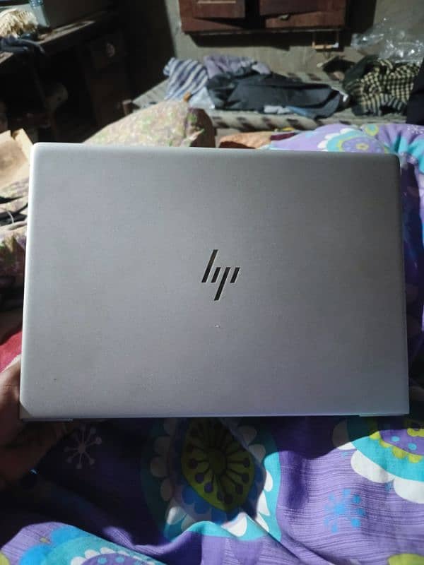 HP elitebook 840 G5 1