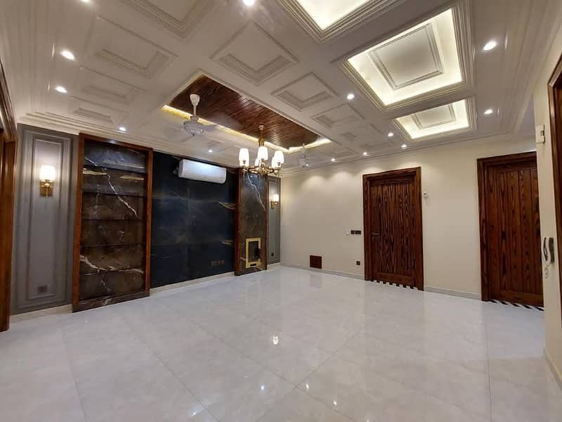 1 Kanal House For sale In Beautiful Wapda Town Phase 1 - Block K1 8