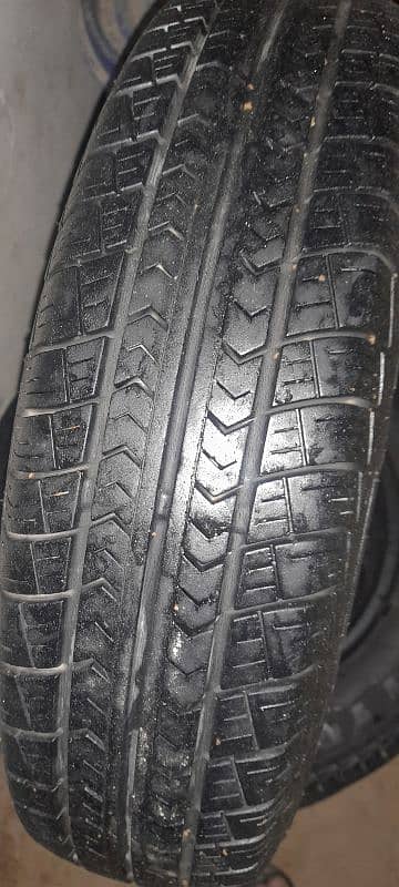 tyres R13 145.80R13 very less used no single puncture tyre 3