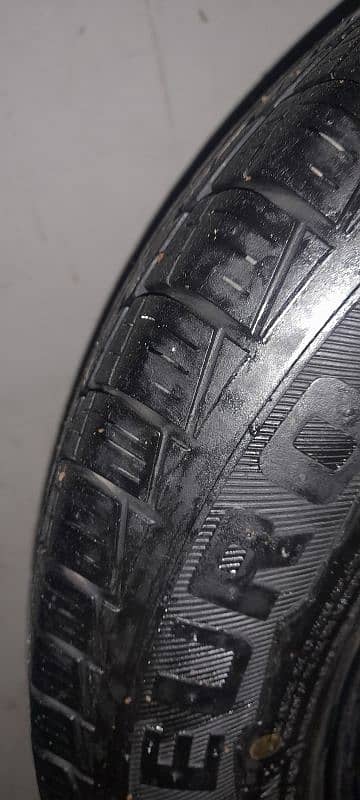 tyres R13 145.80R13 very less used no single puncture tyre 6