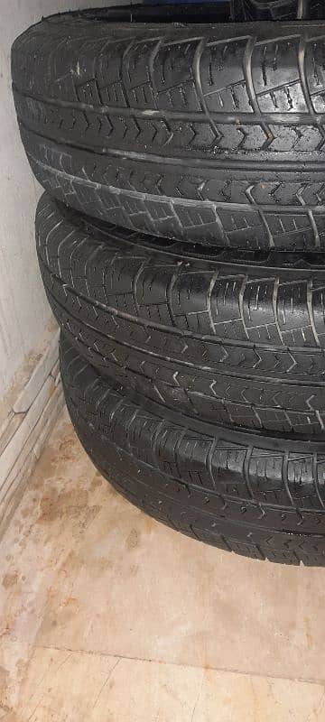 tyres R13 145.80R13 very less used no single puncture tyre 7