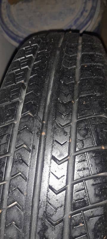 tyres R13 145.80R13 very less used no single puncture tyre 9