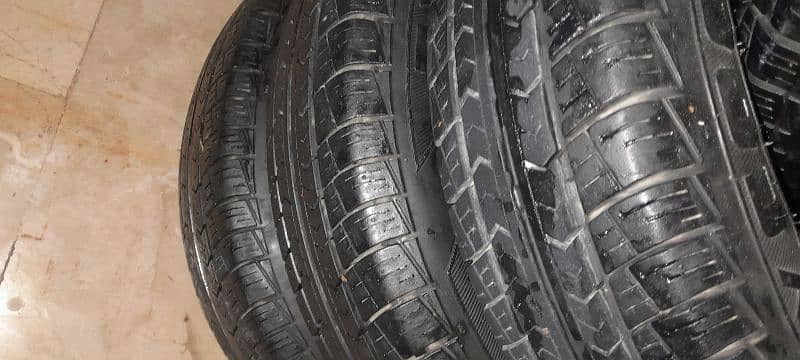 tyres R13 145.80R13 very less used no single puncture tyre 10