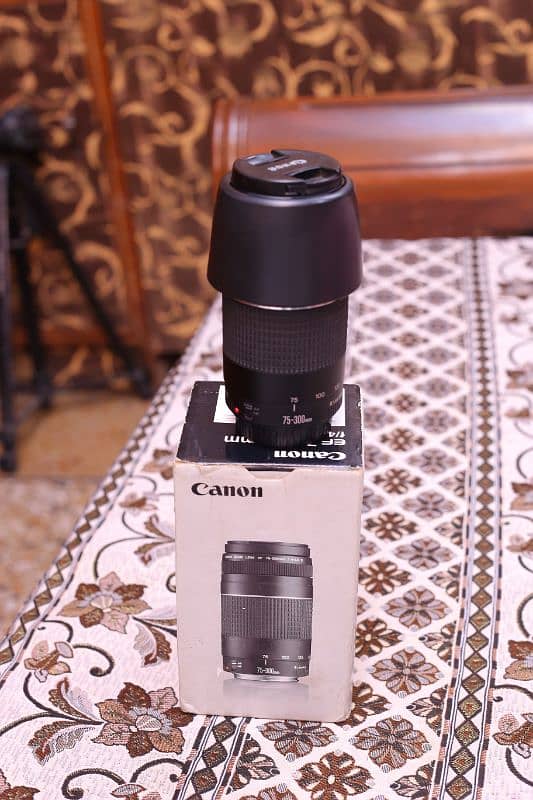 Canon 75 300mm with box 10/10++ 5