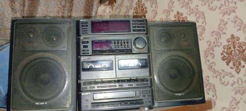 Sony old model speker 0