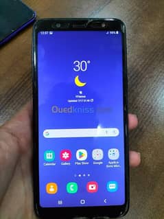 Samsung Mobile J8