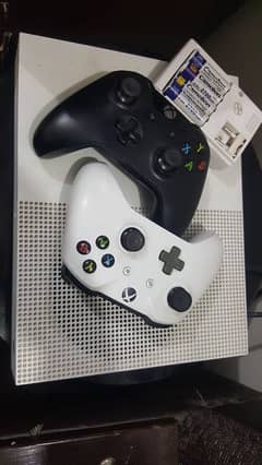 XBOX ONE S 1TB WITH TWO CONTROLLERS