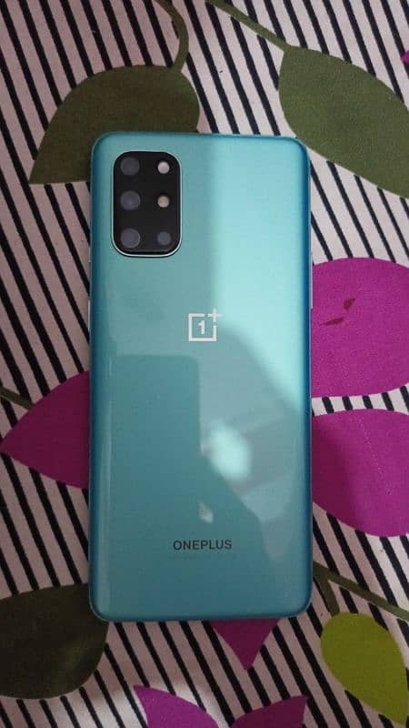 OnePlus 8t 12/256 Exchange possible 1 line side 2