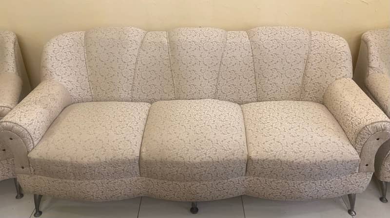 Sofa set for sell 3