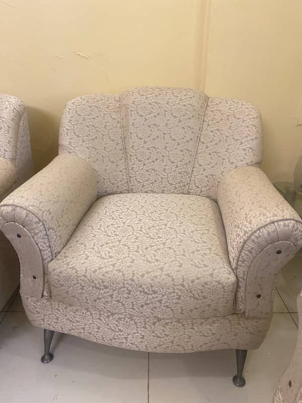 Sofa set for sell 4