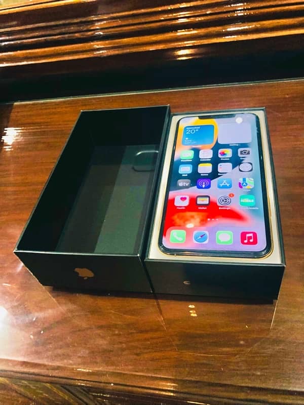 IPhone 11 Pro Max (Golden Color) 64 GB Non PTA 1