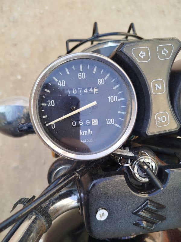 Suzuki GS 150 SE 2018 END 4