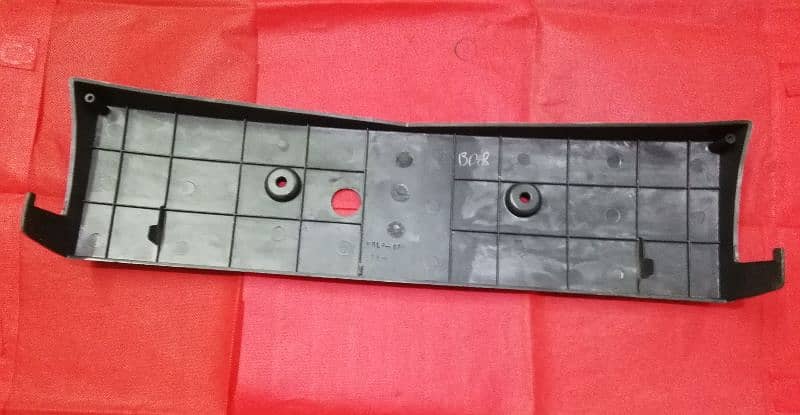 Mitsubishi lancer 2004-2005 front bumper parts(New). 4